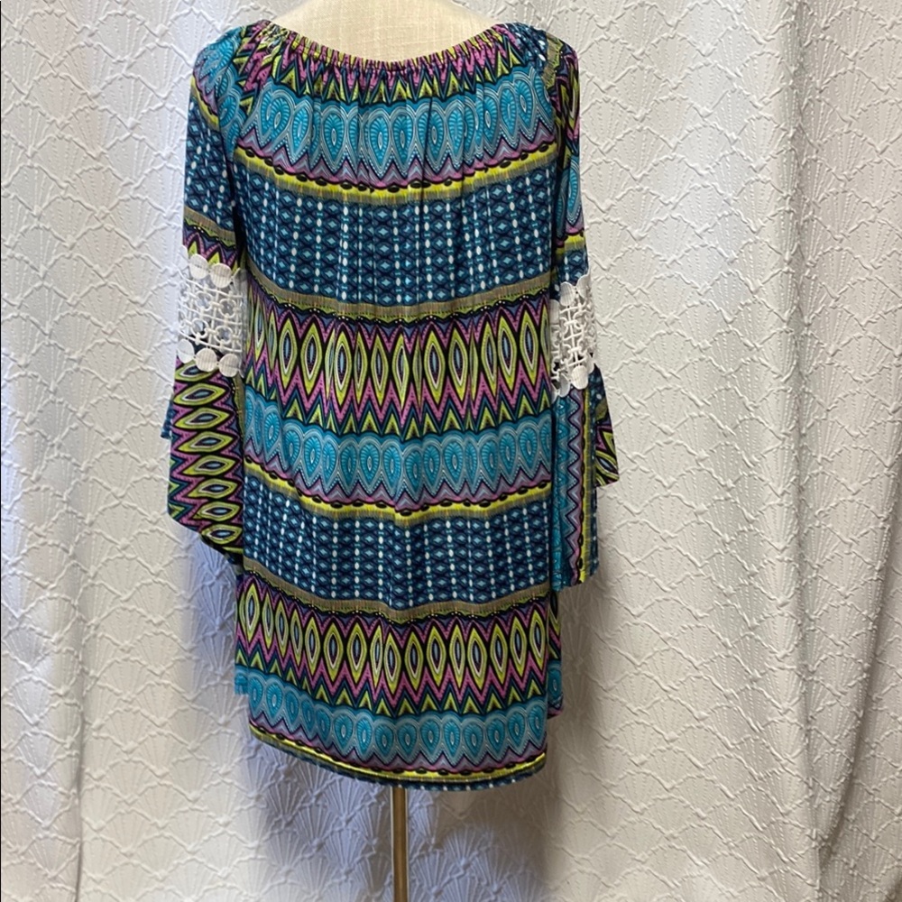 Win Win size large Colorful‎ Geometric Pattern Women's Top paisley soft stretch - Picture 7 of 10